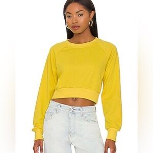 ALL THE WAYS JANELLE PULLOVER CROP Sweatshirt YELLOW XS